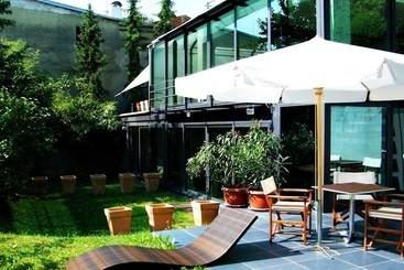 בית מלון כפרי President