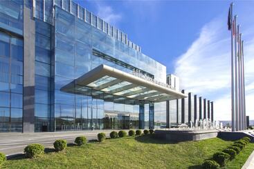 فندق S & Preference Hualing Tbilisi