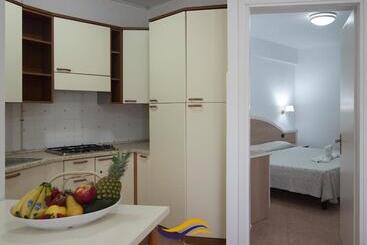 公寓式酒店  Il Poggio Di Tropea