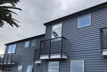 モーテル Ambassador Motor Inn