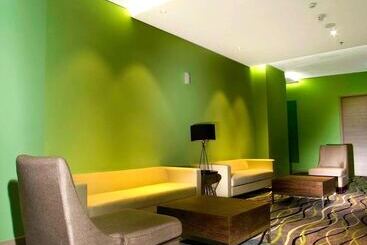 Whiz Prime Hotel Kelapa Gading