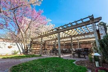 צימר The Inn At Four Eleven York