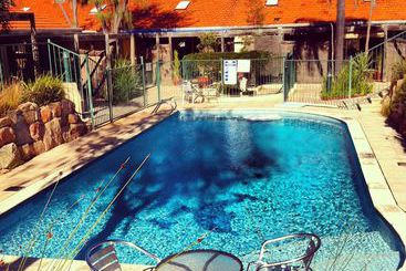 شقة فندقية Cottesloe Beach Chalets