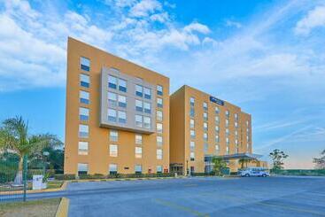 فندق City Express By Marriott Salamanca