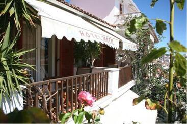 בית מלון כפרי Mato