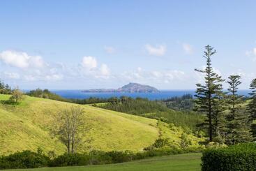 هتل Seaview Norfolk Island