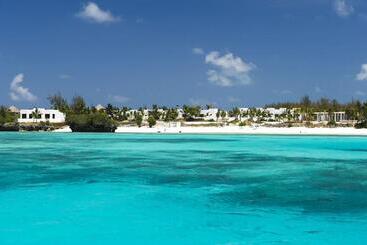 هتل The Aiyana Resort & Spa