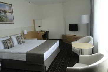 هتل Victoria & Spa Minsk