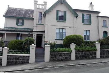 پانسیون Hillview House Launceston