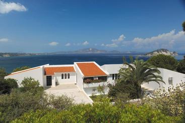 آپارتمانهای توریستها Villa Meltemi