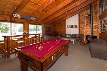 مبيت وإفطار Breckenridge Lodge