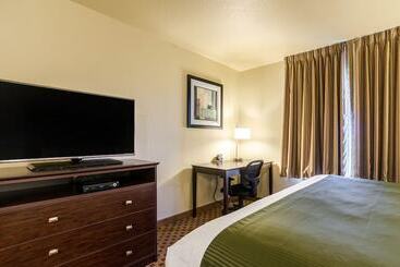 فندق Cobblestone Inn & Suites  Cambridge