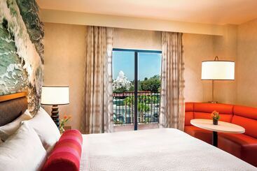 Отель Courtyard By Marriott Anaheim Theme Park Entrance