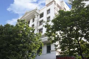 בית מלון כפרי Dhiraj