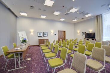 هتل Hampton By Hilton Ufa