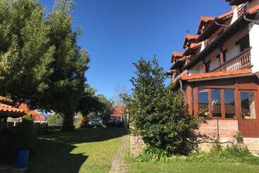 בית מלון כפרי Posada La Cabana De Salmon