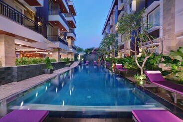 Отель Quest San Denpasar By Aston