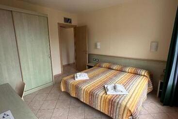 בית מלון כפרי Villaggio Rta Borgoverde