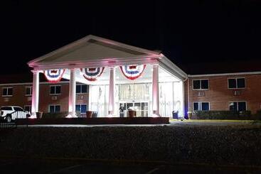 בית מלון כפרי Americas Best Value Inn Phenix City