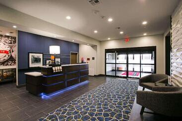 בית מלון כפרי Hampton Inn & Suites Dallas/ft. Worth Airport South