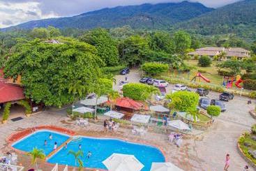 乡村酒店 Jarabacoa River Club & Resort