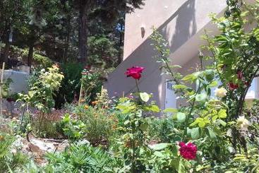 游客公寓 Iliopetro