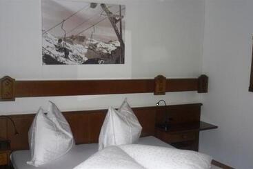 פנסיון Der Siegeler B&b   This Lifestylehotel Rocks