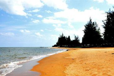 אתר נופש Sunshine Pool Villa