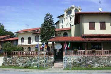 בית מלון כפרי Ristorante Taverna Verde