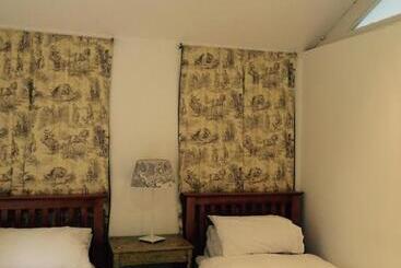 Пансион Hadrian S Barn