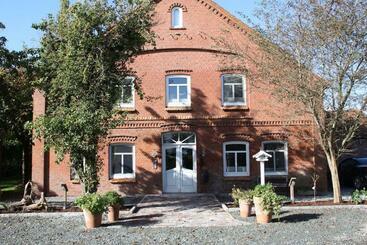 פנסיון Hof Steinhütten