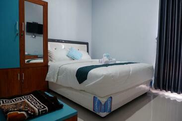 בית מלון כפרי Griya Tetirah Syariah Mitra Reddoorz