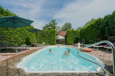 ホテル Villa Garden