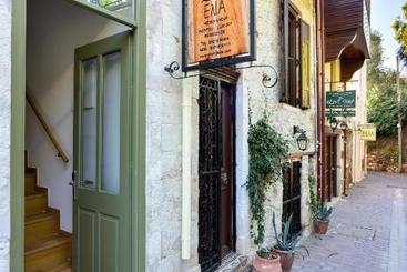 아파트 Elia Portou Rooms