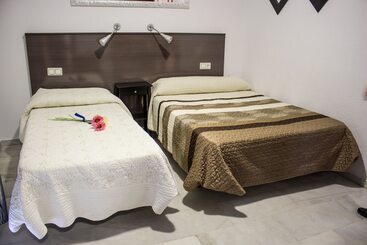 مسافرخانه La Casa De Los Faroles