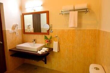 호텔 Blusalzz Escapade Anant Rasa