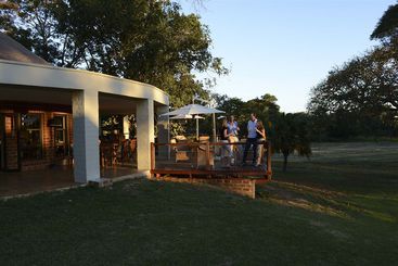 هتل Lilayi Lodge