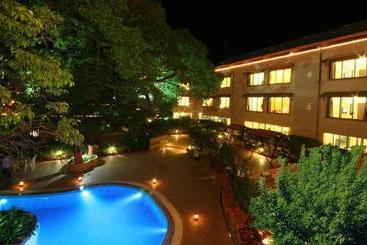 Hotel Beautiful Place Near Old Band Road