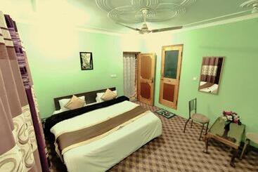 Hotel Sheesha Residency