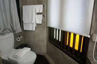 Отель The Herbs By The Sea