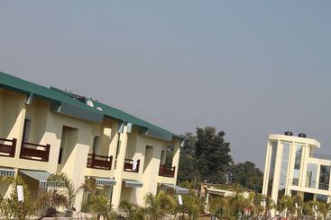 酒店 V Resorts Rajaji National Park