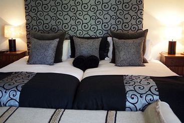 پانسیون Armadale Boutique Hotel & Villas