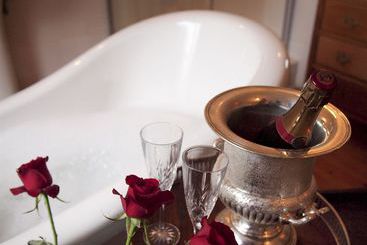 پانسیون Armadale Boutique Hotel & Villas