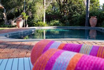 پانسیون Armadale Boutique Hotel & Villas