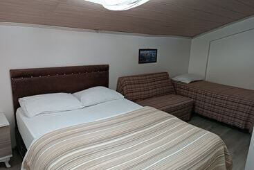 公寓 The City Residence