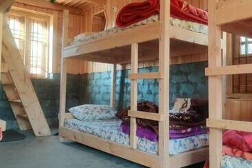 فندق صغير Himtrek Stays   Rajgundha