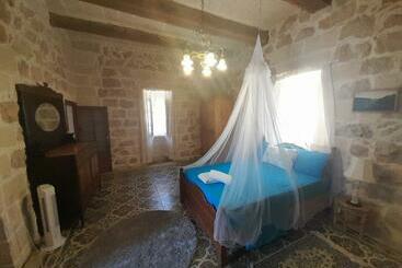 민박 Farmhouse Zebbug