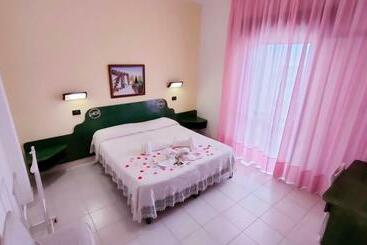 Отель Mater Mediterranea