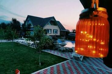 بنسيون La Cabană Girov