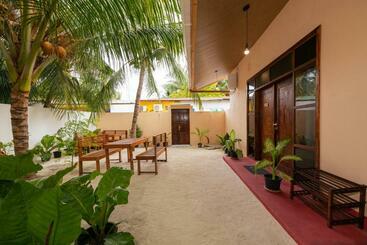 ペンション Vacanza Mathiveri